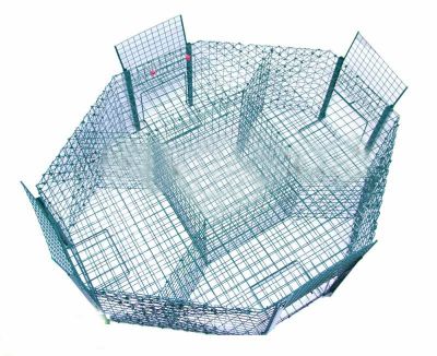 Trap for ravens, crows and other birds of prey for live bait, 4 entrances